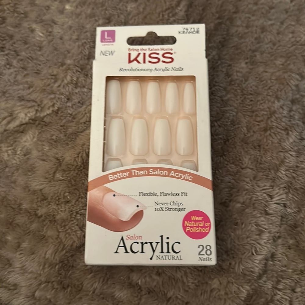 Kiss acrylic nails
